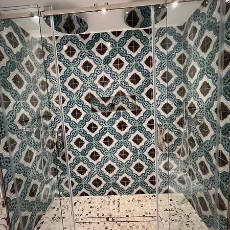 Spartahouse شقة *